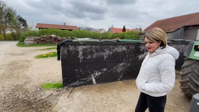 КАК НЕМЕЦКИЕ ФЕРМЕРЫ ПРИДУМАЛИ ПРОДАВАТЬ МОЛОКО.МЫ В ГОСТЯХ НА ФЕРМЕ У КОРОВ. смотреть онлайн