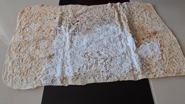 РУЛЕТ ИЗ ЛАВАША В ДУХОВКЕ С КУРИНОЙ ГРУДКОЙ И С МОРКОВКОЙ смотреть онлайн