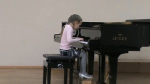 А.Гедике Этюд соч. 32 №19 (G dur) Абаева София, 7 лет