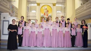 Русская народная песня "У ворот батюшкиных" (обр. Е. Заборонок)