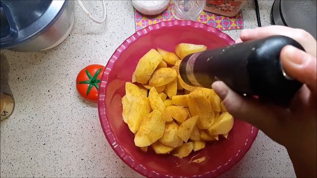 САМАЯ ВКУСНАЯ ,ПЕЧЕНАЯ КАРТОШКА! смотреть онлайн