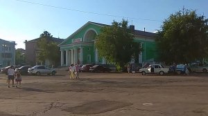 Магнитогорск, улица Менделеева, площадь и улица Горького (19.08.2017)