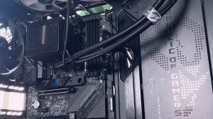 ASUS ROG Hyperion Gaming Case Review - ROG B760 + RYUJIN III 360 ARGB