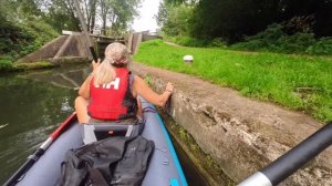 Itiwit X100 on the Grand Union Canal