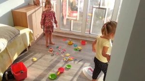 Супер танец маленьких девочек!