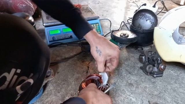 Сколько меди в компрессоре от холодильника.