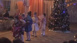 Японский танец с веерами