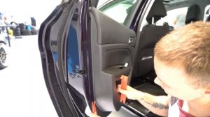 How to remove the door panel Peugeot 308 SW 2016