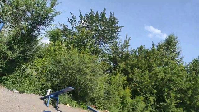 На качели качаюсь ??