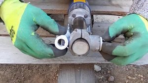 Ремонт пластиковой трубы отопления большого диаметра !