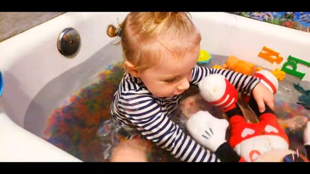 Купаем Микки Мауса Чистим зубки Умываемся Ванна с орбиз Клуб Микки Мауса смотреть онлайн