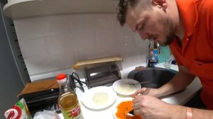 ПРАЗДНИЧНЫЙ СТОЛ ЗА 100 РУБЛЕЙ НА НОВЫЙ ГОД