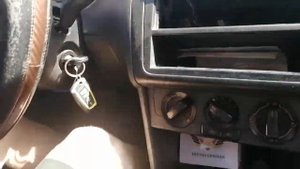 Автоинструктор 60. Чему не учат в автошколе. При торможении когда отключать двигатель сцеплением?