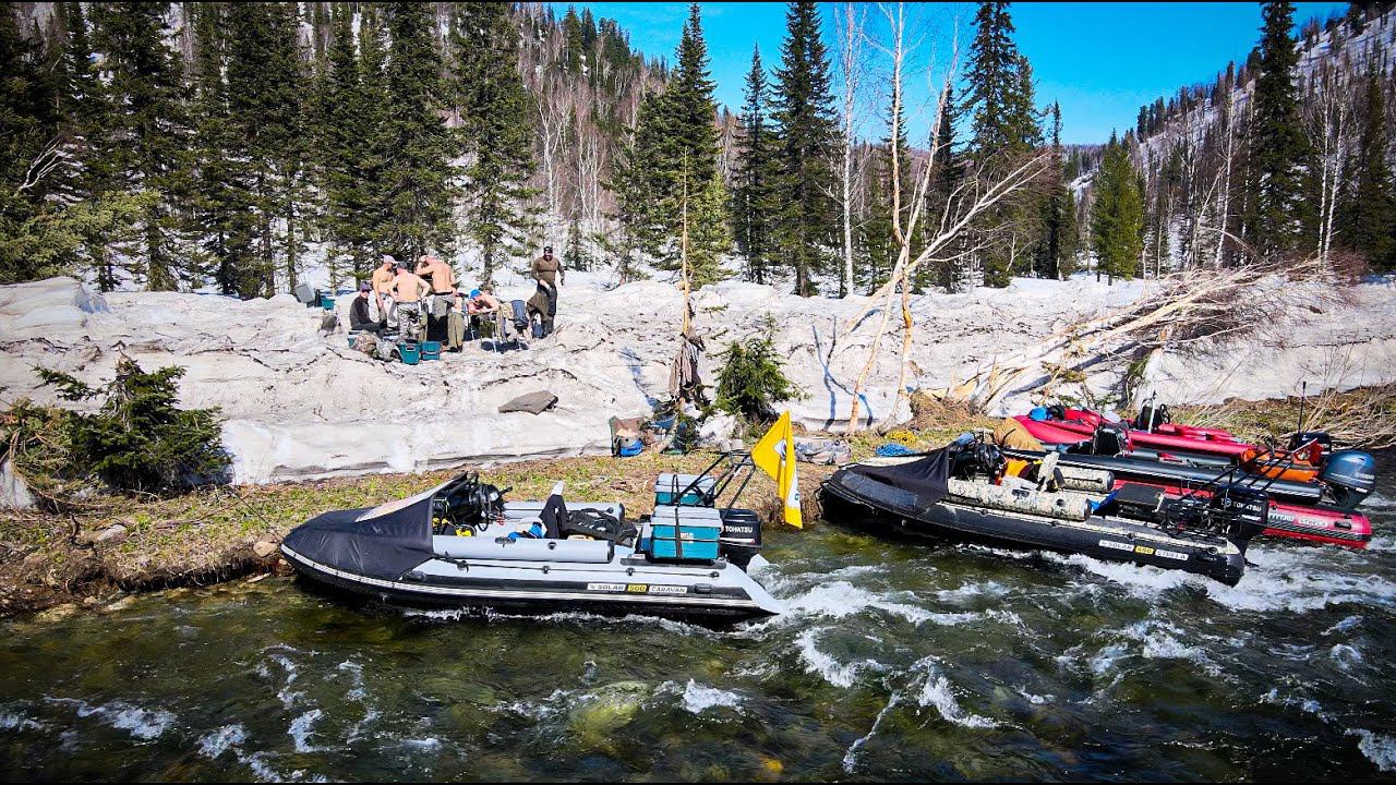 ЧТО ЖЕ ПРОИЗОШЛО ВЕСНОЙ НА ГОРНОЙ РЕКЕ? КУЗБАСС. НОВЫЕ ЛОДКИ. 490 STRELA 500 CARAVAN смотреть онлайн