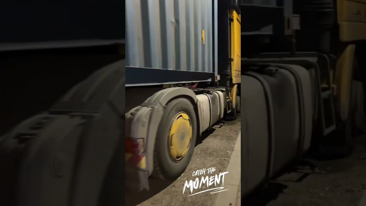 Выгрузка контейнера, поступление техники Скутер Гарант Краснодар смотреть онлайн