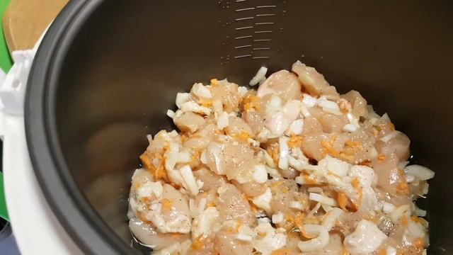 Как разделать курицу на порции. 3 полноценных блюда из одной курицы: суп, плов и картошка с курицей смотреть онлайн