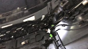 CHERY TIGGO 8, установили защитную сетку в решетку. Для защиты радиатора от пробоев и повреждений.