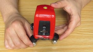 Обзор на самовыравнивающийся лазерный уровень Aculine AK435