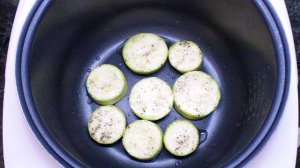 Жареные кабачки в мультиварке