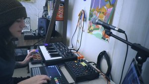 Sarah Longfield's Performance for Faders Up with Trovarsi!