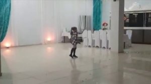 Детское выступление с саблями