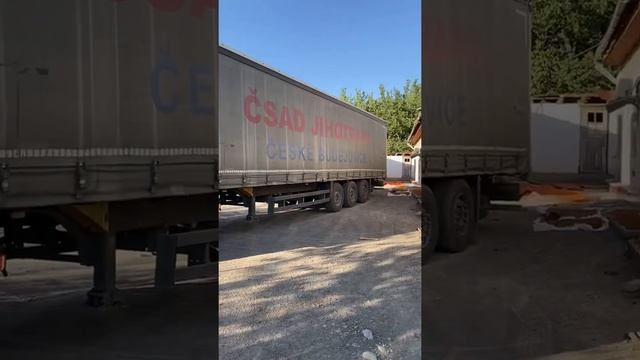 Фура Разворот на узком месте смотреть онлайн