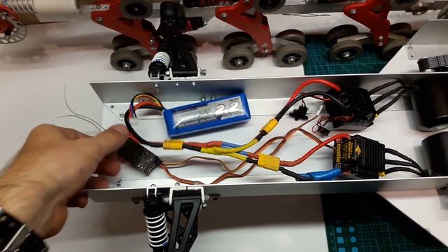 Раздельный привод танка XTra2 / Separate tank drive X'Tra2 смотреть онлайн