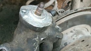 почему клинит ручник Зафиры