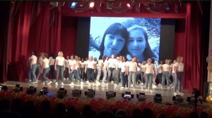 Номер родителей на отчётном концерте "Аssоль"