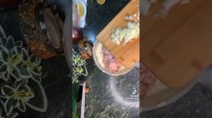 Биляши, (из фарша, репчатого лука, куриных яиц и муки),          @Шарамыга готовит.