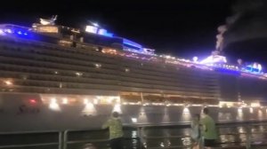 В порт Владивостока зашел крупнейший в истории России круизный лайнер