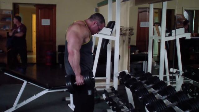 Ярмоленко Александр шраги с гантелями на середину трапеций смотреть онлайн