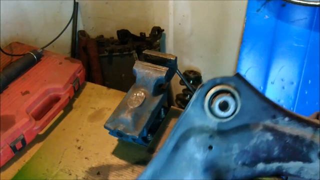 ЗАМЕНА САЙЛЕНТБЛОКОВ ПЕРЕДНИХ РЫЧАГОВ / RENAULT SCENIC 2011 / ЗАМЕНА САЛЬНИКА ПОЛУОСИ EDC (DC4)