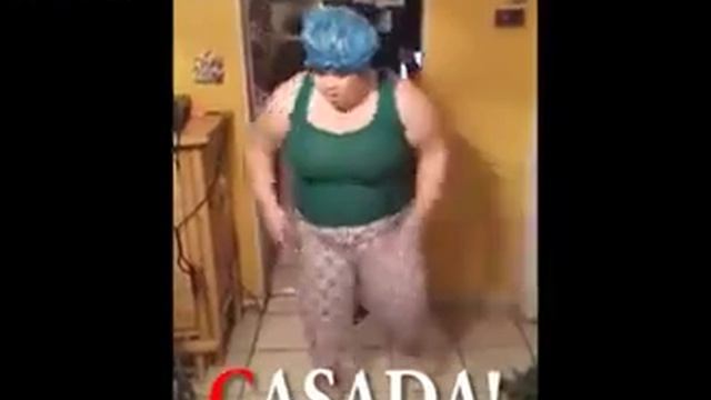 Классно танцует ))) жми класс... смотреть онлайн