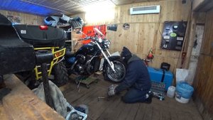 СНИМАЕМ ПЕРЬЯ? ПЕРЬЯ С КАВАСАКИ?KAWASAKI VULKAN MEAN STREAK 1600? РАЗБОР ВИЛКИ