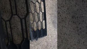 Решетка переднего бампера шкода рапид 1