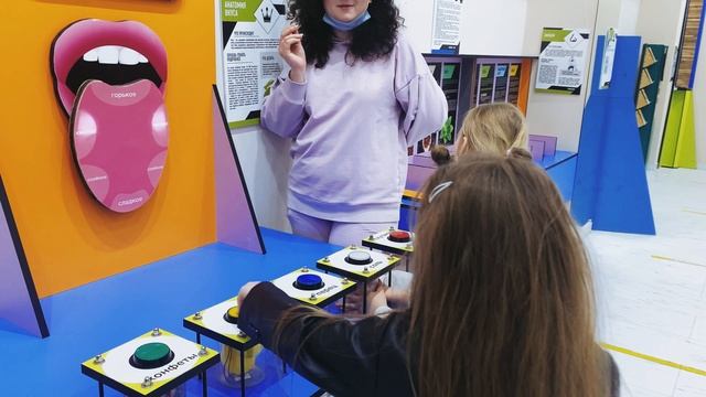 Куда пойти с детьми в Казани? ВНУТРИ ЧЕЛОВЕКА научно-интерактивная выставка для всей семьи! смотреть онлайн