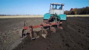 Пахота ХТЗ Т-150 Стара гвардія в роботі