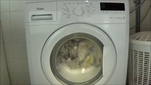 Whirlpool Primo 1406 UM washing machine 60 °C Synthetics intensive rinse, blooper in video. 265