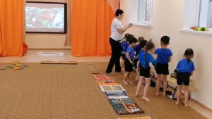 Образовательно-игровая ситуация "Путешествие босиком" в средней группе