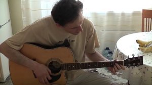 Пою и играю на гитаре. На колыме, где тундра и тайга кругом.