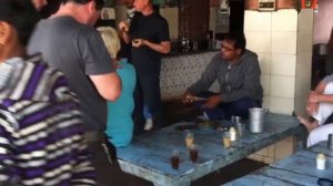 В кафе для дальнобойщиков