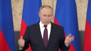 Вы только посмотрите как он это сказал! Посмотрим чем она закончится.....