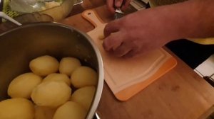 Картофельный баварский салат который мог быть национальным русским