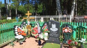 В День явления иконы Божией Матери....Могилы близких людей