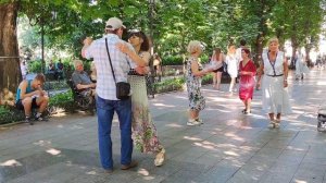 Бульварный роман Танцы??? Приморский Бульвар Поёт Юрий Беллер Одесса 2021