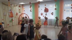 Осенний танец маленьких модниц ( Танец с шляпками )