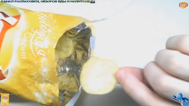 Распаковка и Обзор Еды Чипсы из Натурального Картофеля “LAY'S“ С СОЛЬЮ Новогодняя Серия, 80 г. смотреть онлайн