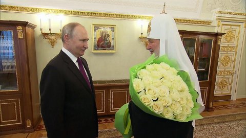 Владимир Путин поздравил патриарха Московского и всея Руси Кирилла с Днем тезоименитства