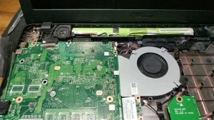 Asus R541U не работает от батареи